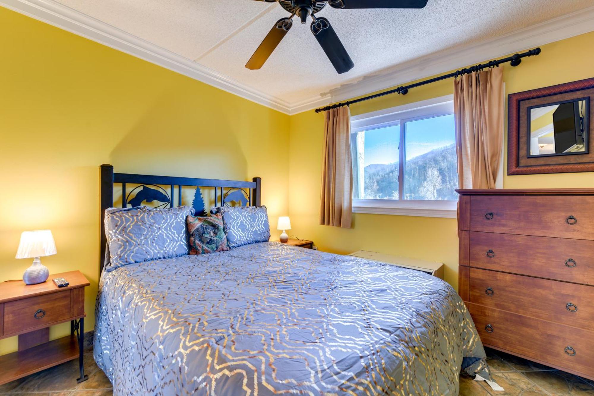 Downtown Gatlinburg Condo With Community Pool! 外观 照片