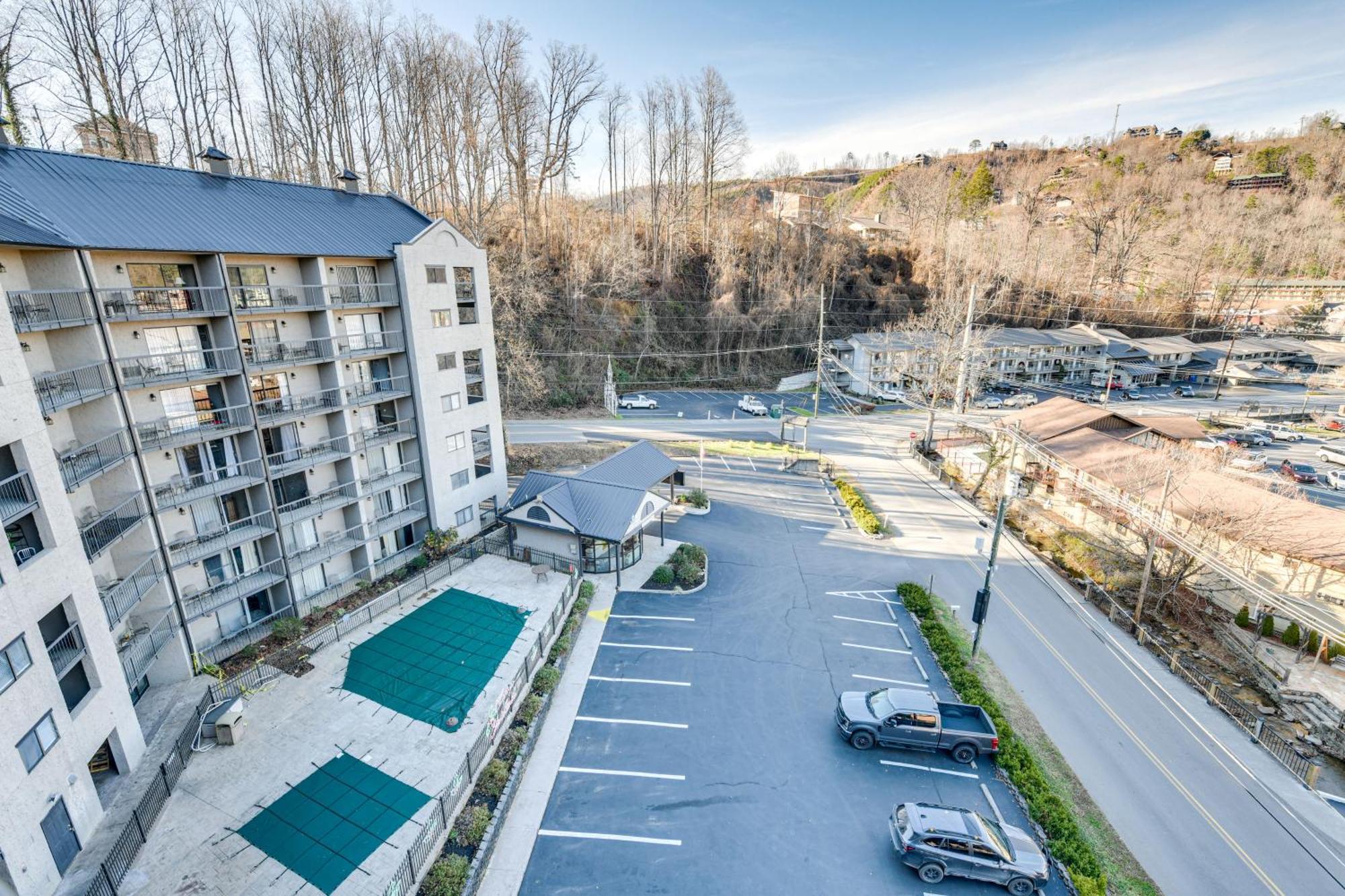 Downtown Gatlinburg Condo With Community Pool! 外观 照片